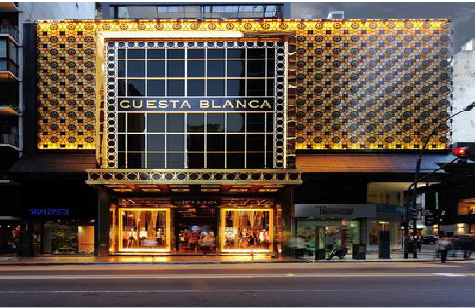 桂东门头设计与商业空间的纽带。